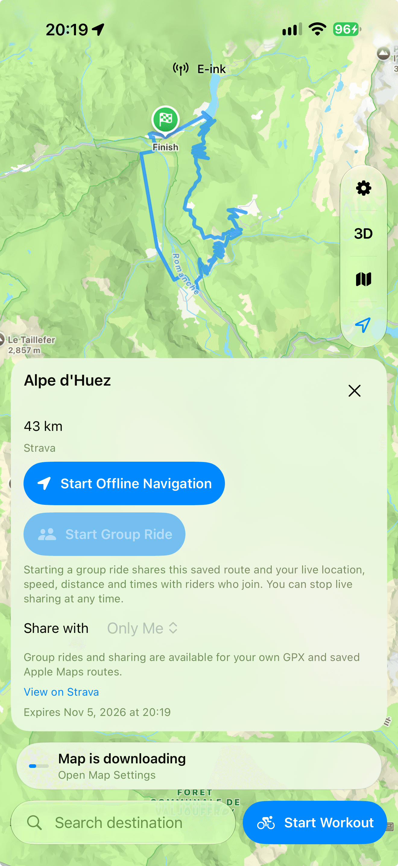 Alpe d’Huez route in Bicino on iPhone, with Start Offline Navigation and a map download in progress.