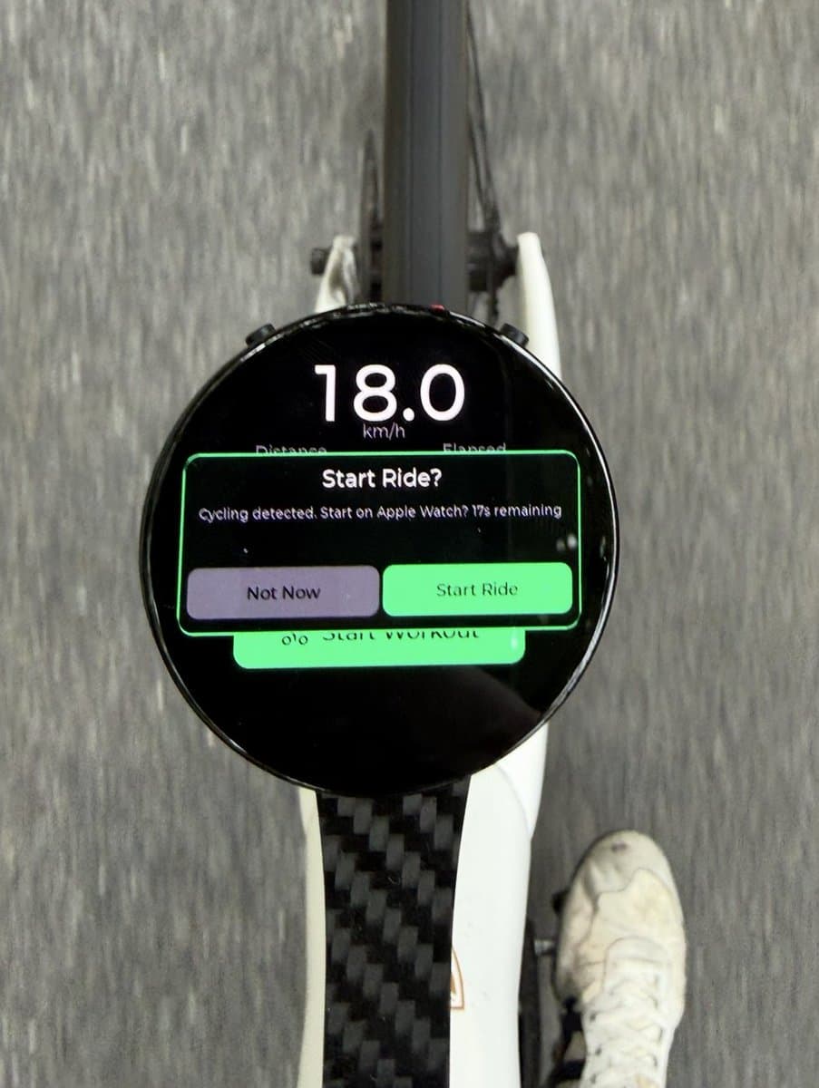 Bicino detecting cycling and offering to start a ride on Apple Watch